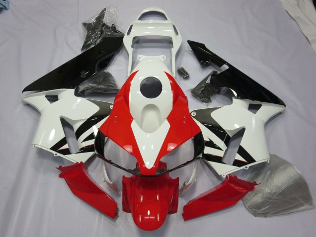 2003-2004 White Red and Black CBR600RR Fairings 2003-2004 White Red and Black CBR600RR Fairings