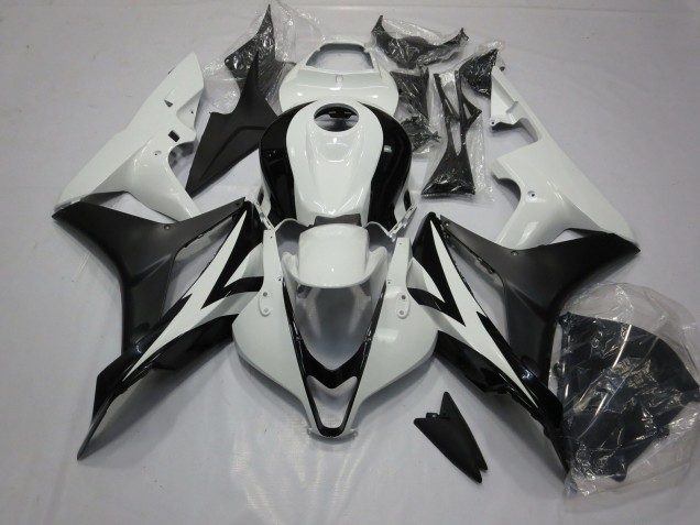 2007-2008 Clean Black and White CBR600RR Fairings 2007-2008 Clean Black and White CBR600RR Fairings